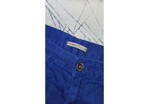 Short jeans azul