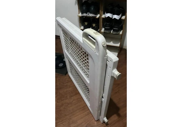 Portinha de proteção 70x70 mas ajusta para maior largura, top de linha