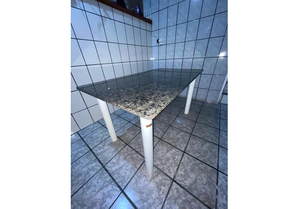 Mesa de Mármore