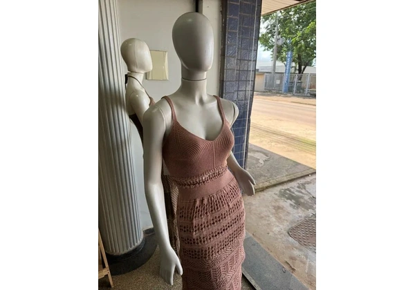2 Maniquim de plastico feminino