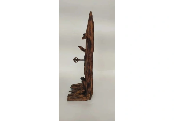 A chave Escultura enigmática feita com material sustentável