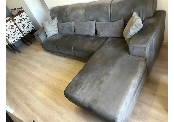 SOFÁ COM 3 LUGARES MAIS CHAISE