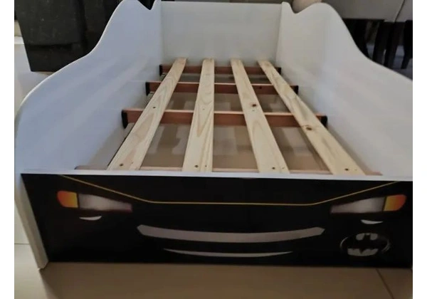 Cama montessoriana infantil - Carro do Batman