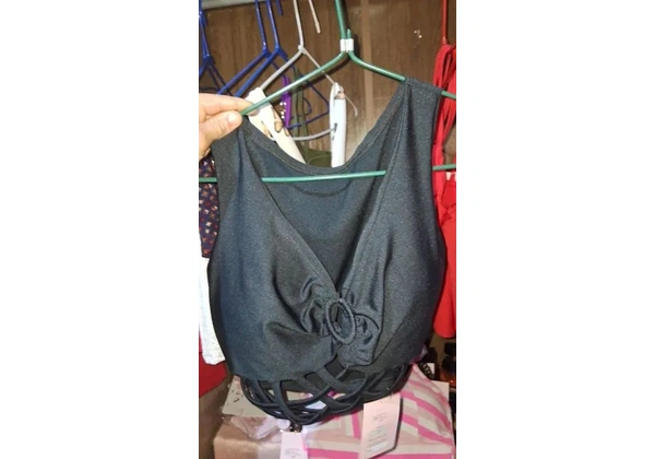 Vendo Roupa Feminina