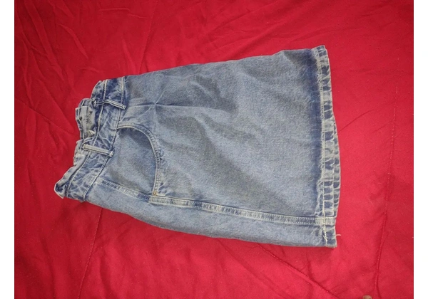 Saia Jeans n. 46. Nova.