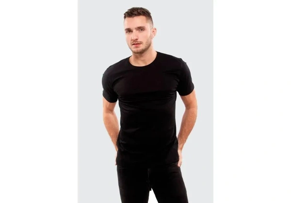 Camiseta Preta 100% Algodão Lisa Básica - Nova