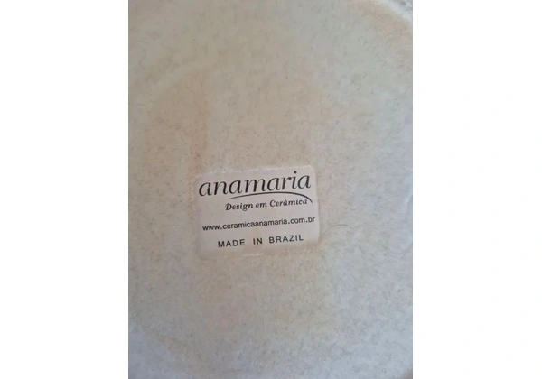 Vaso branco em cerâmica