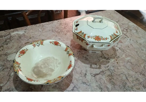 Louças Sopeira e Aparelho de Jantar