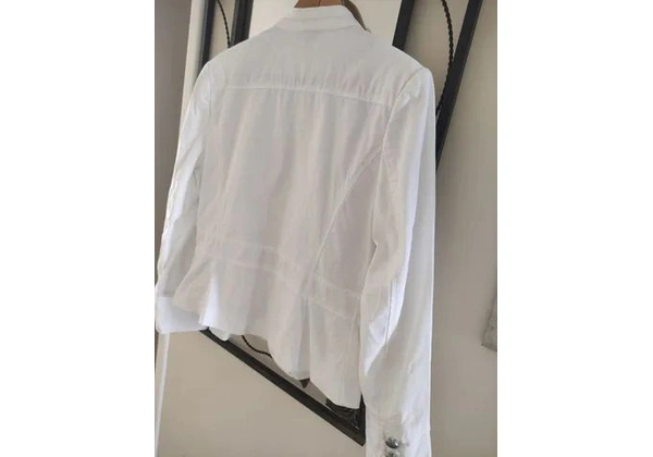 DRESSBARN BLazer branco Tam M (até Tam 44) 95, 00<br>Altura62cm<br>