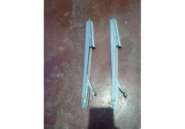 Par de Mão francesa retrátil para mesa dobrável