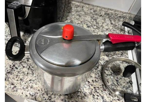 Panela de Pressão