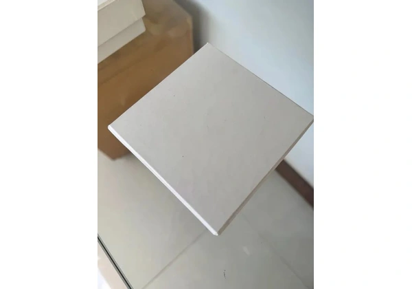Caixa em cartonagem rígida 10x10x4