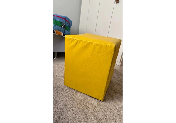 Puff Amarelo - Conforto e Estilo para Qualquer Ambiente