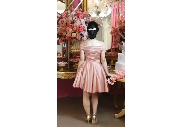 2 Vestido para festa de 15 anos.