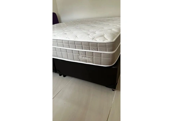 CAMA QUEEN + BOX