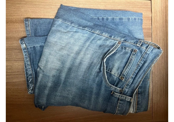 Calça Jeans Levi?s Original modelo 512 - tamanho 46