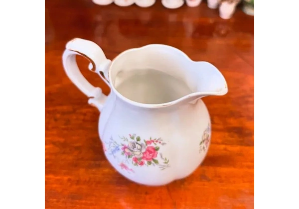 Cremeira em porcelana Barão do Rio Branco