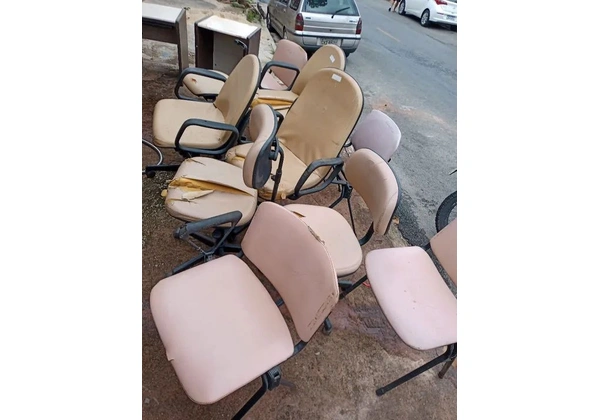 Conjunto de Cadeiras para Sala de Espera e escritório