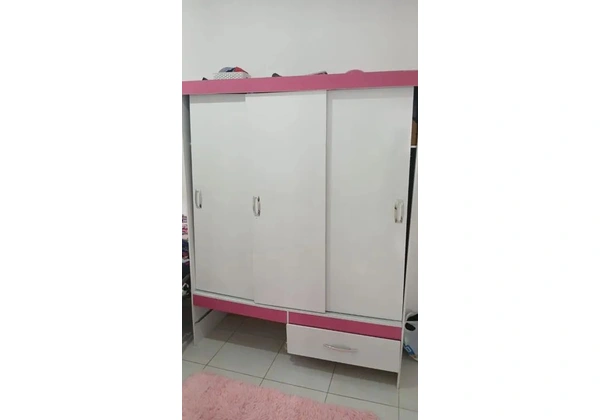 Guarda-roupa solteiro
