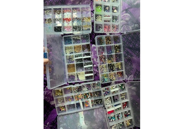 strass Chateau diversas cores e tamanhos