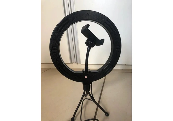 Ring Light De Mesa Iluminador De Led Tripé 6 Polegadas 16cm