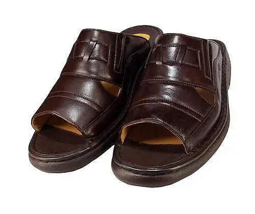 Chinelo Masculino cor Café em Couro Legítimo Alcalay Calçados - Referência CS203