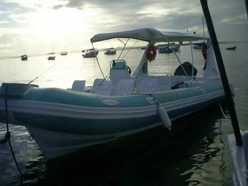 inflavel nautika semi regido 7m20 18 passageiros motor yamaha 150 hp