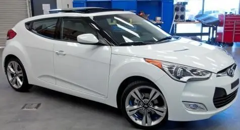Envelopamento Veloster