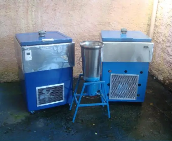 Vende-se Máquinas para fabricação de sorvetes de massa e picolés