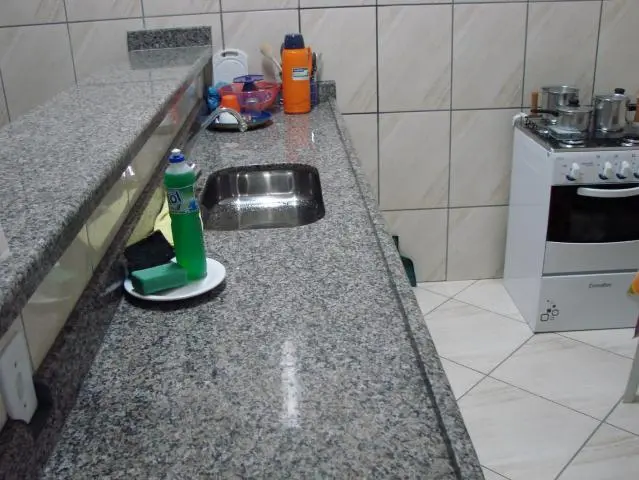 Uma kitnet nova no centro