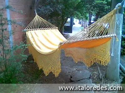Rede c / Madeira - R$ 280, 00