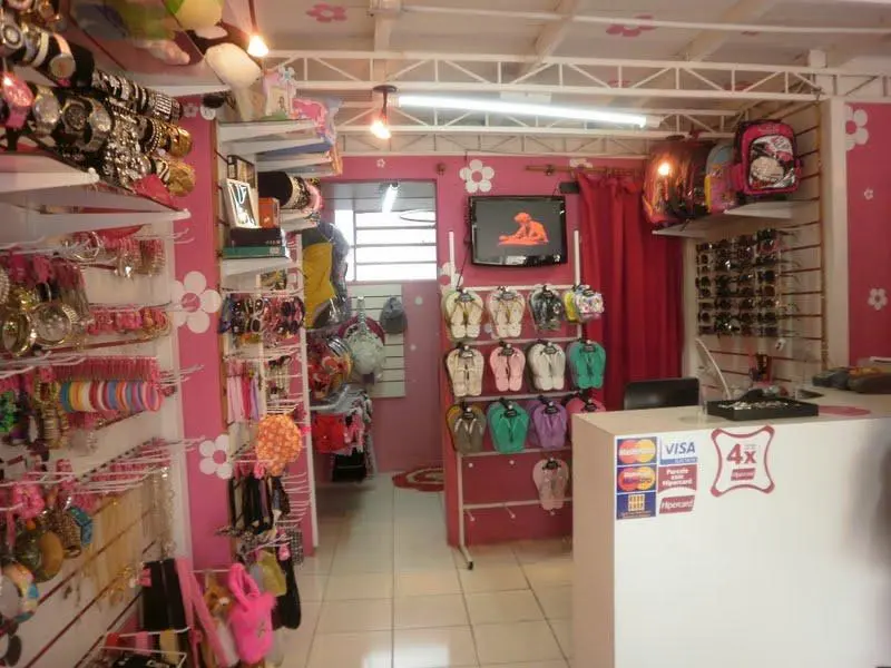 VENDO LOJA MONTADA DE ACESSÓRIOS FEMININOS