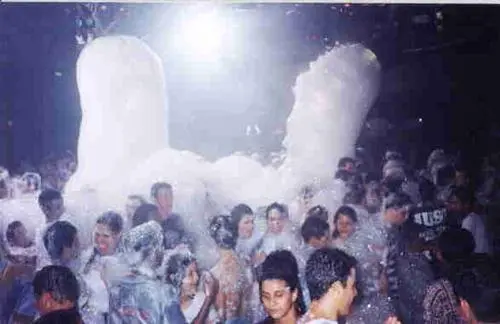 maquina de espuma neve artificial touro mecanico cama elastica