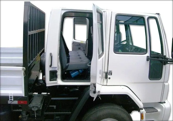 Ford Cargo cabine dupla 3 ou 4 portas