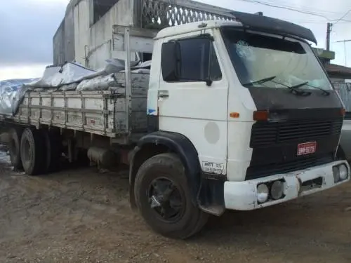 Vendo caminhão vw13 - 130 ano 86