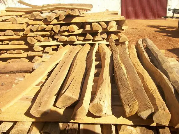 Lascas para Cerca de Arame Liso, Farpado e Réguas de Roxim